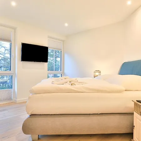 Strandhaus Penthouse Seeblick アパート