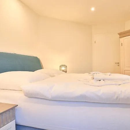 Strandhaus Penthouse Seeblick * Zingst